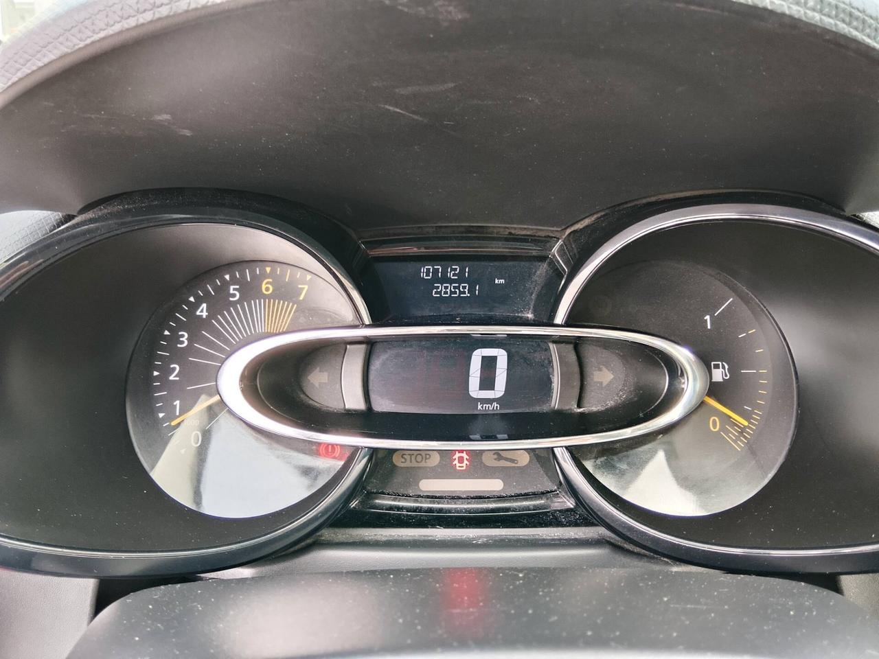 Renault Clio 1.2 100K KM!