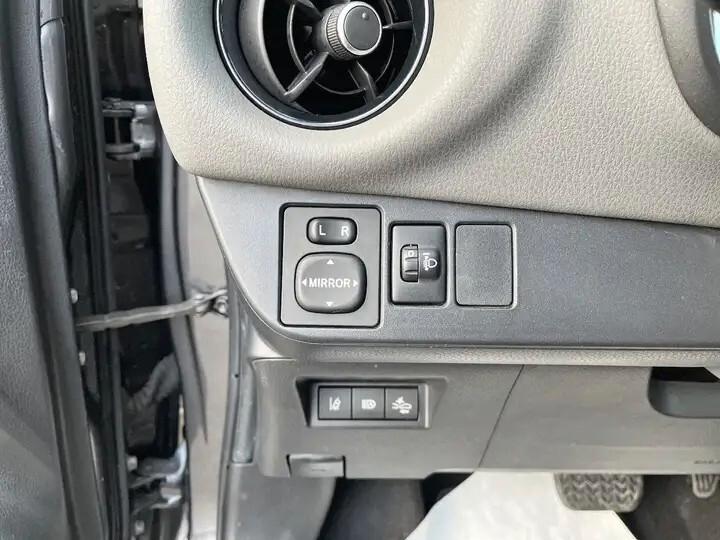 Toyota Yaris 1.5 Hybrid 5 porte Business