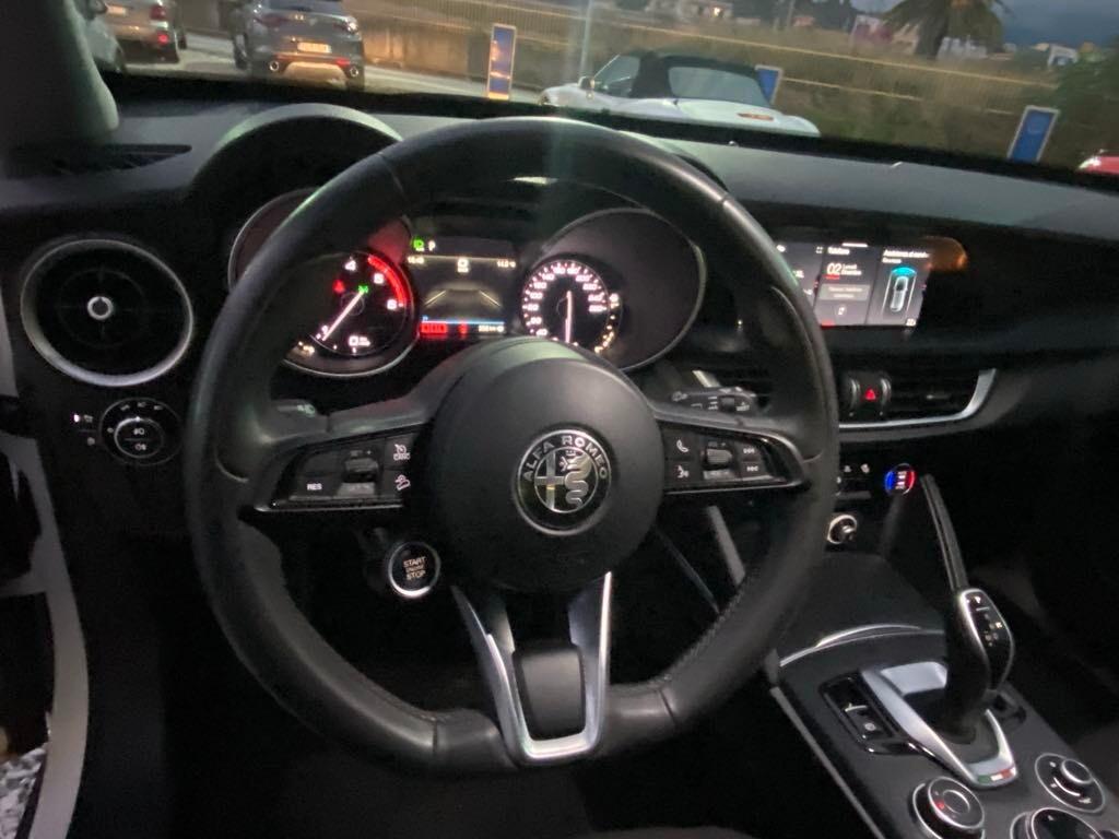 Alfa Romeo Stelvio 2.2 Turbodiesel 160 CV AT8 RWD Business