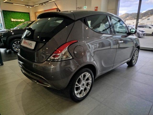 LANCIA Ypsilon 1.2 69 CV 5 porte Silver