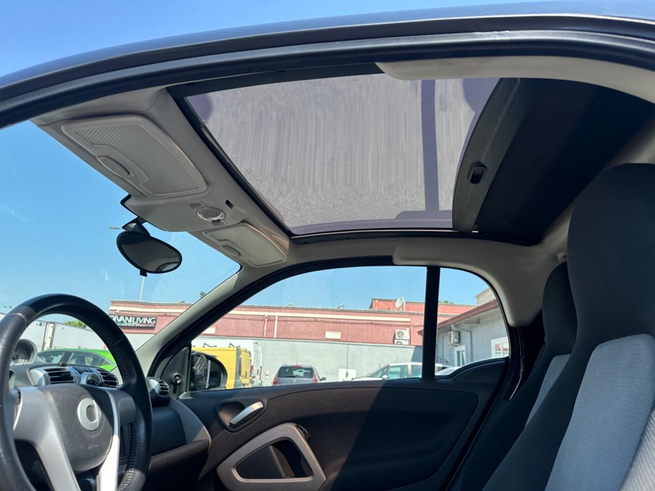 SMART CON POCHI KM PERFETTISSIMA