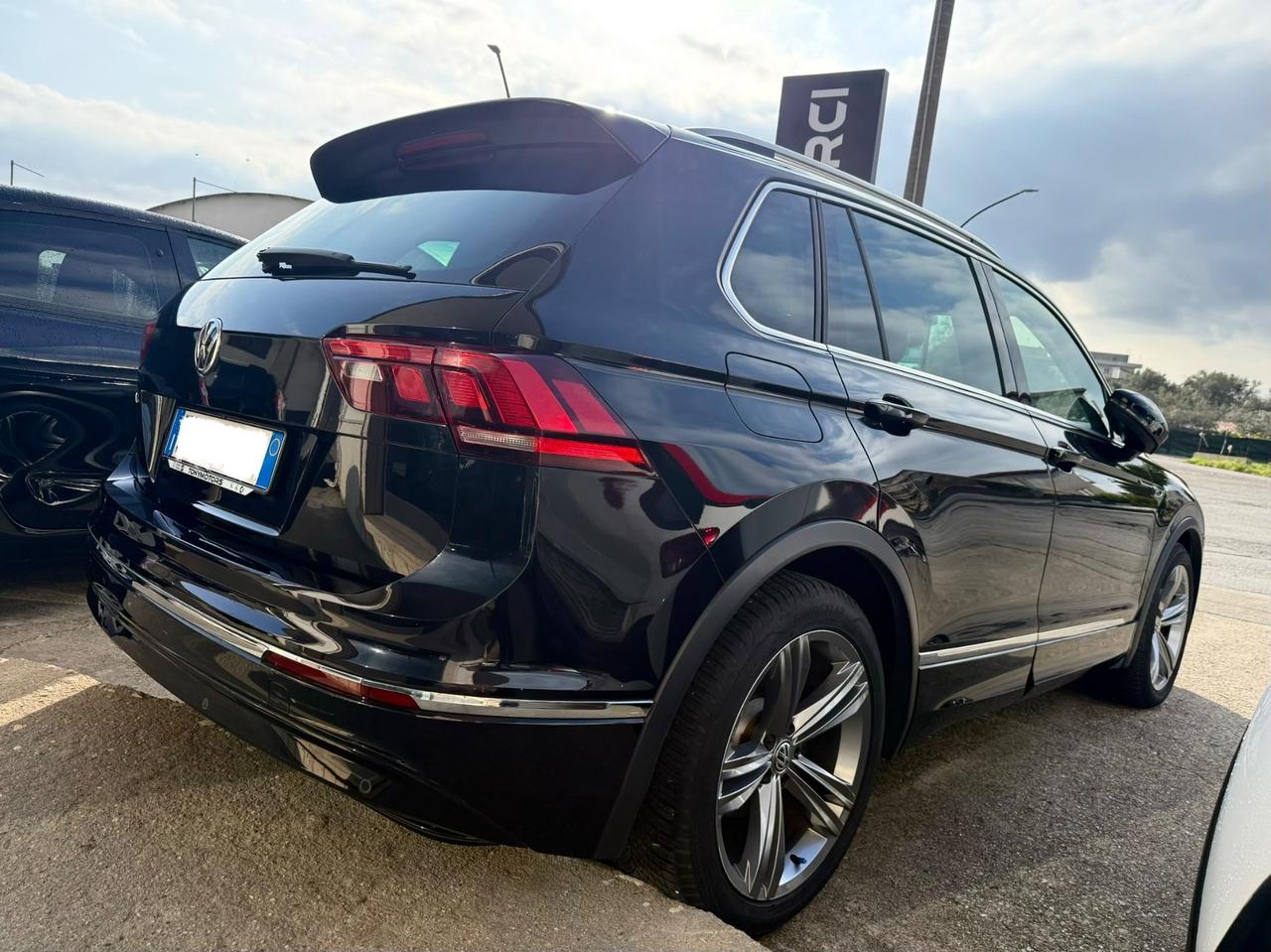 Volkswagen Tiguan 2.0 TDI 150 CV SCR DSG 4MOTION R-Line