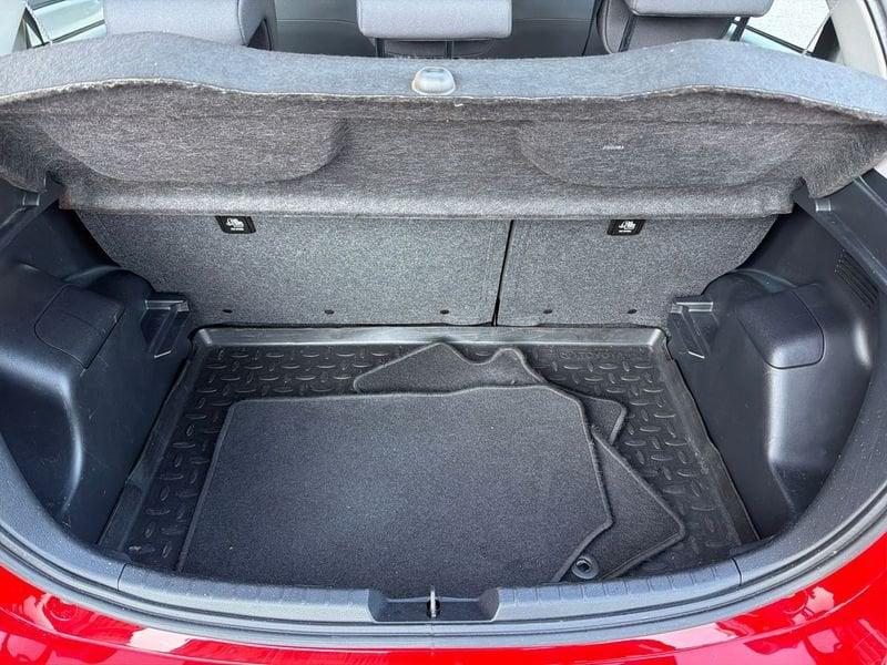 Toyota Yaris Yaris 5p 1.5h Cool