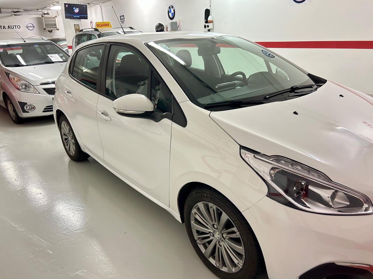 Peugeot 208 BlueHDi 75 5 porte