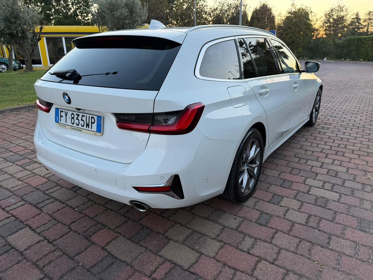 Bmw 320 320d xDrive Touring Luxury con gancio traino !!