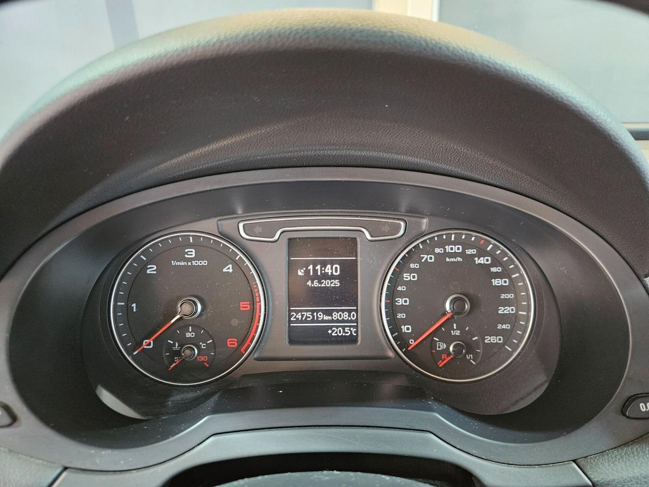 Audi Q3 2.0 tdi quattro 140cv s-tronic
