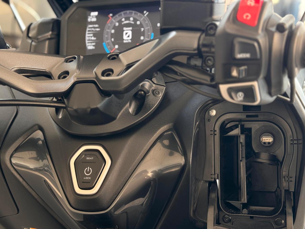 Yamaha T Max 560 Tech