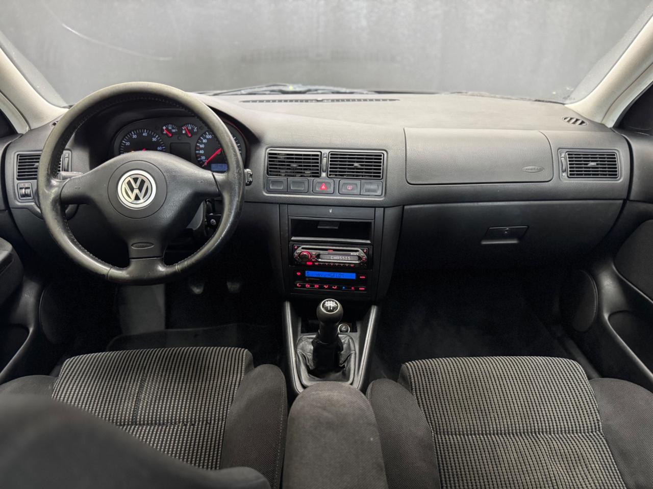 Volkswagen Golf IV 1.6 Benzina