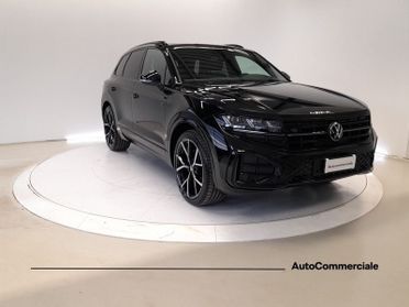 Volkswagen Touareg 3.0 V6 TDI SCR 170kW R-Line Final Edit
