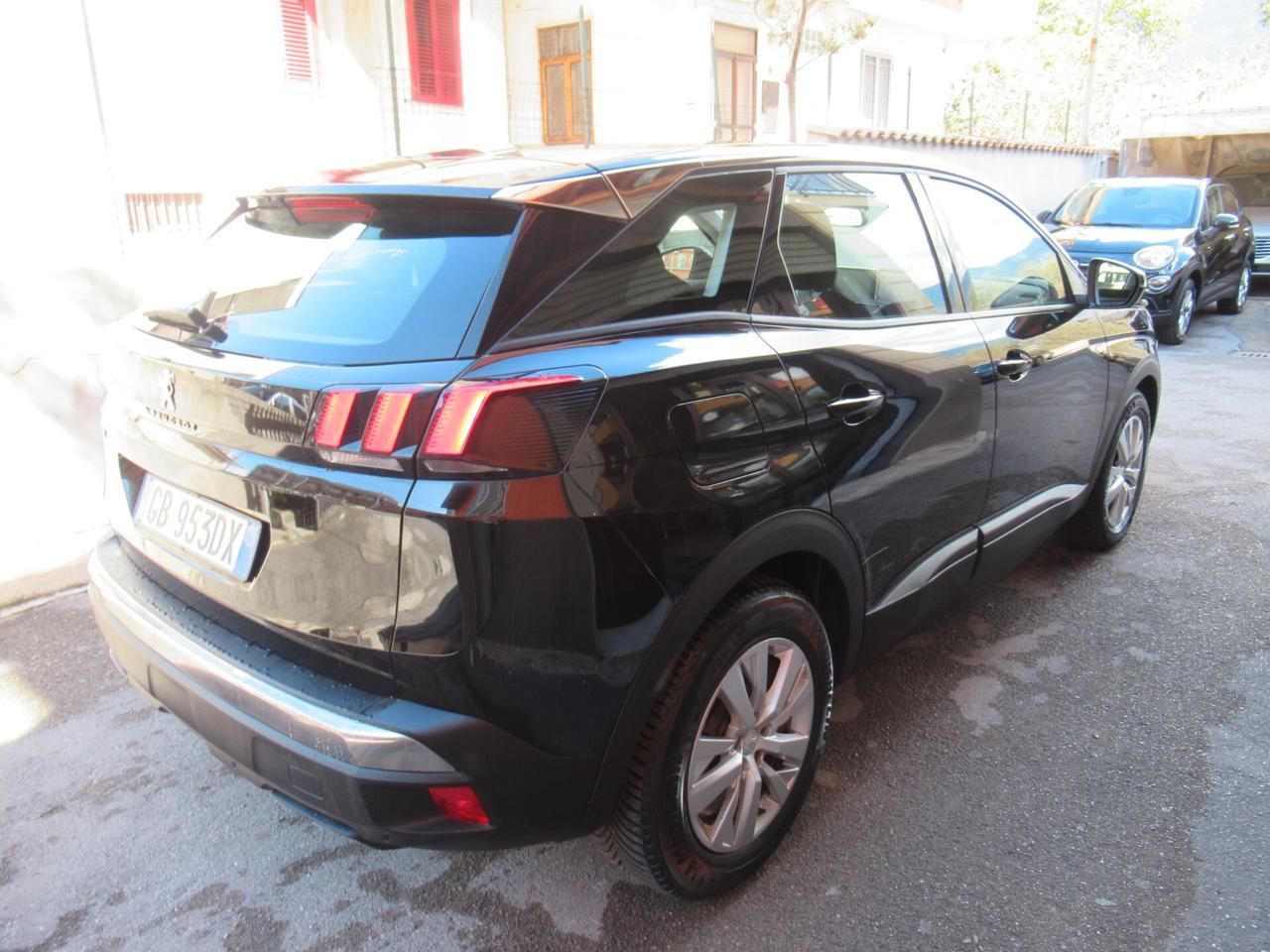 Peugeot 3008 BlueHDi 130 S&S Business