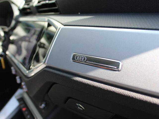 AUDI Q3 35 TDI quattro S tronic S line edition