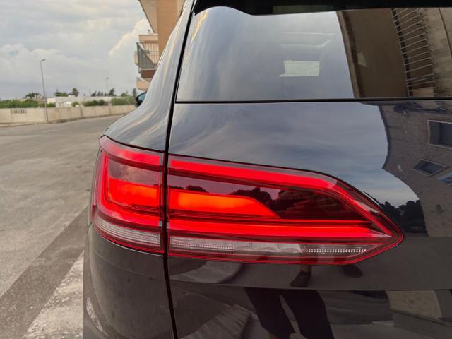 VOLKSWAGEN Touareg 3.0 V6 TDI SCR Elegance ESENTE DA SUPERBOLLO