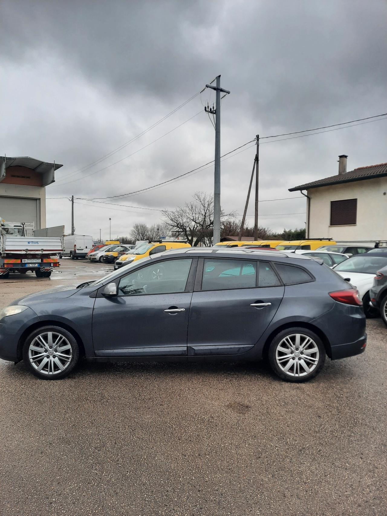 Renault Megane Mégane 1.5 dCi 110CV EDC SporTour Attractive