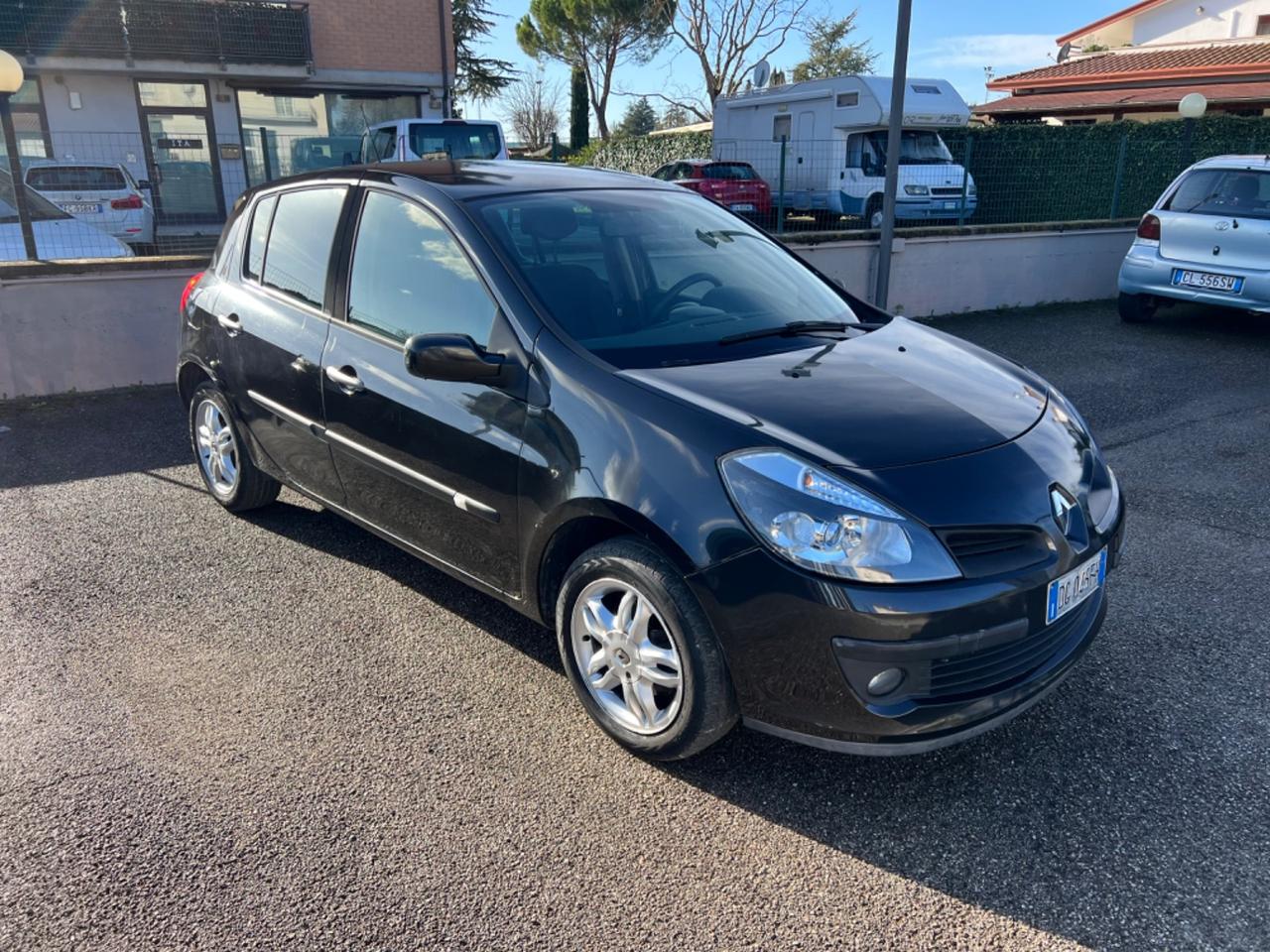 Renault Clio 1.2 16V 5 porte Luxe #NEOPATENTATI