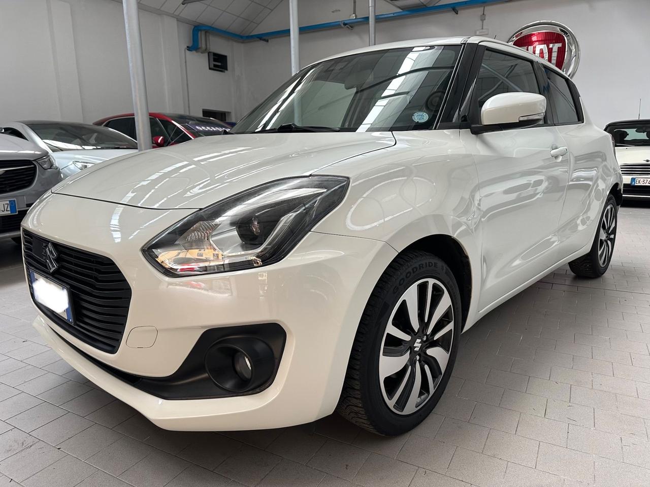 Suzuki Swift 1.2 Hybrid Top