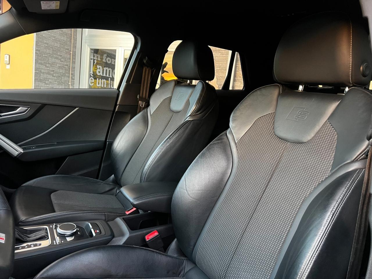 Audi Q2 30 TDI S Tronic 2XS Line -2024-TOTAL BLACK