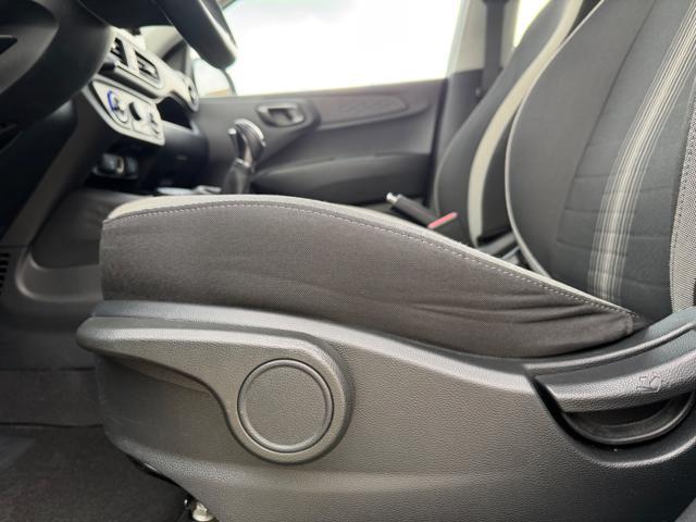 HYUNDAI i10 1.0 MPI AUTOMATICA CONNECTLINE+VIRTUAL+NAVI+PDC