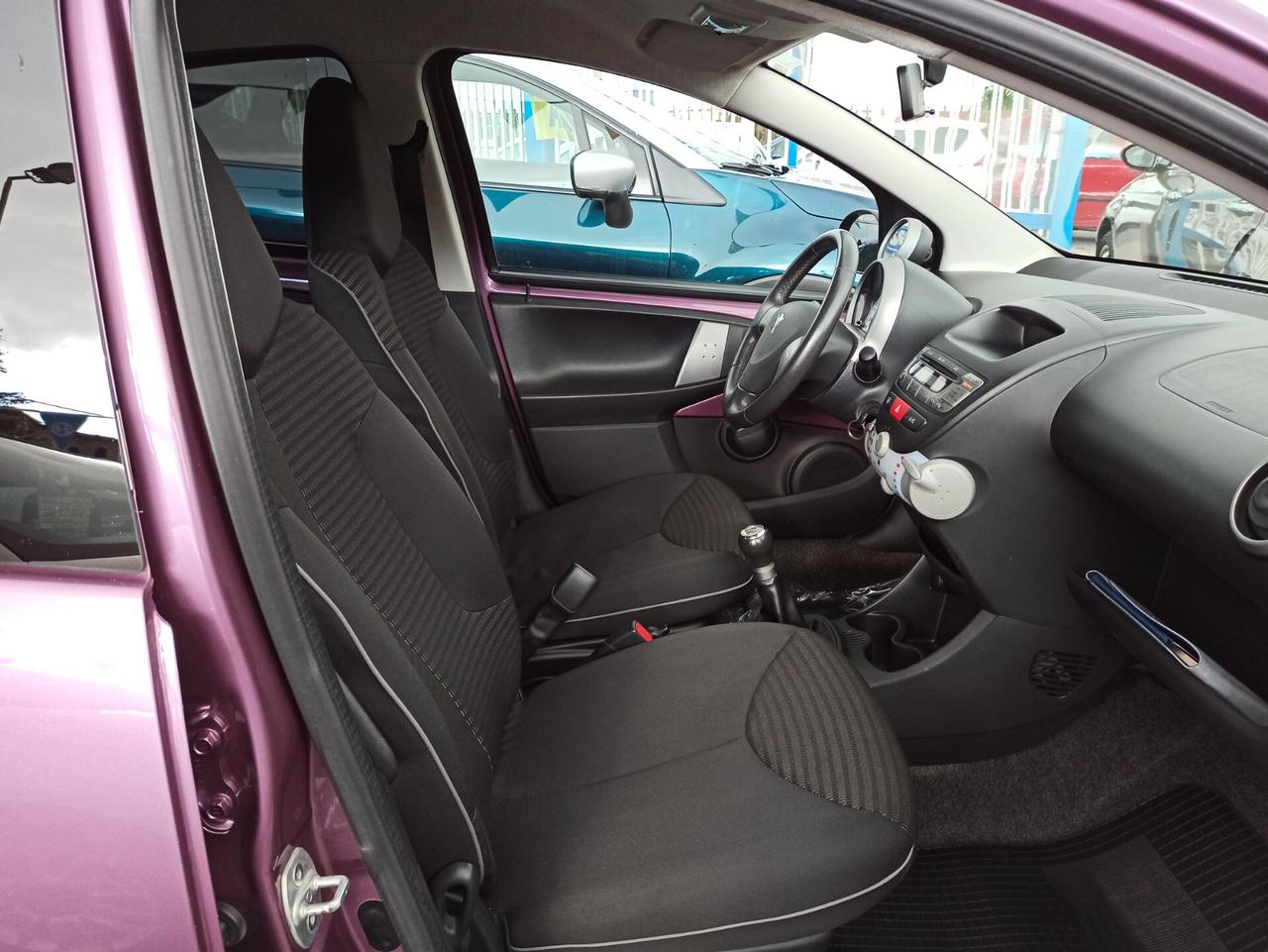 Peugeot 107 1.0 68CV 5p. Superga