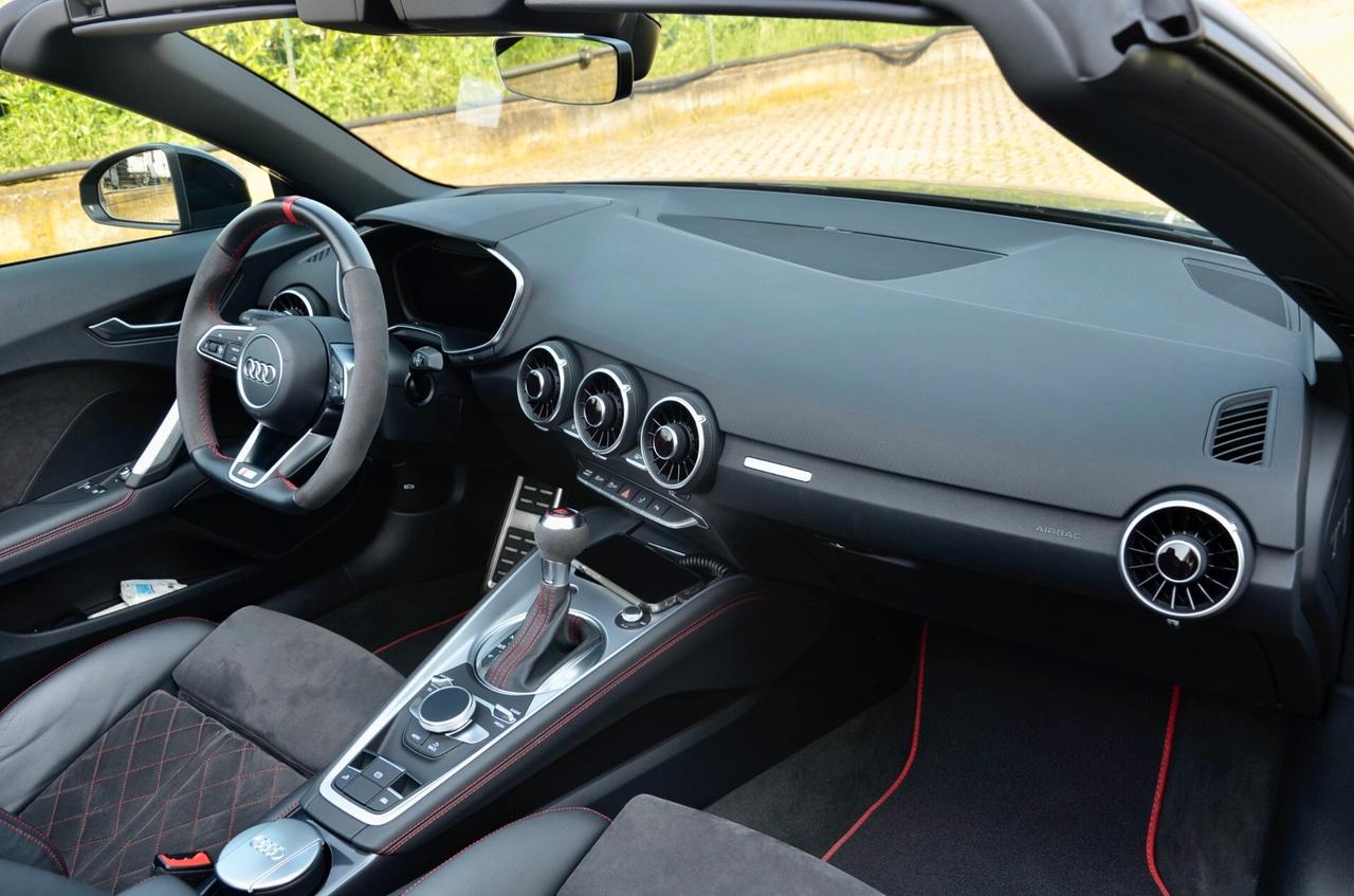 AUDI TT ROADSTER 40 2.0 TFSI S-TRONIC S-LINE COMPETITION PLUS 197cv, GARANZIA UFF BMW, SERVICE AUDI, EURO 6D, 20", NAVI, PERMUTE