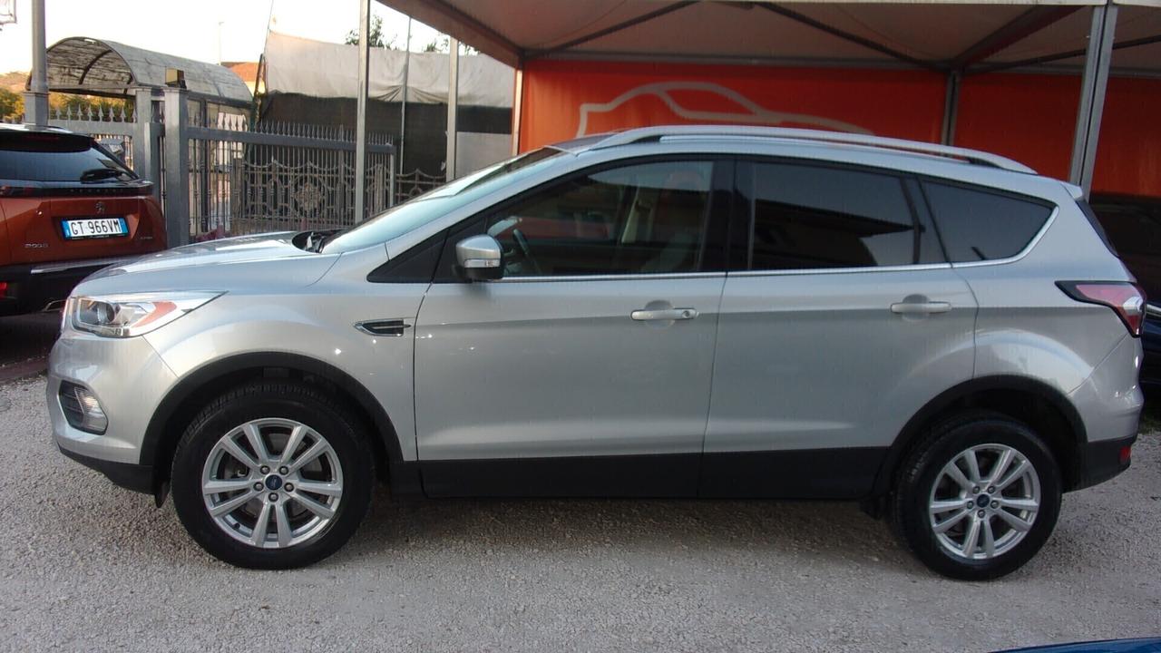 Ford Kuga 1.5 TDCI 120 CV S&S 2WD Titanium