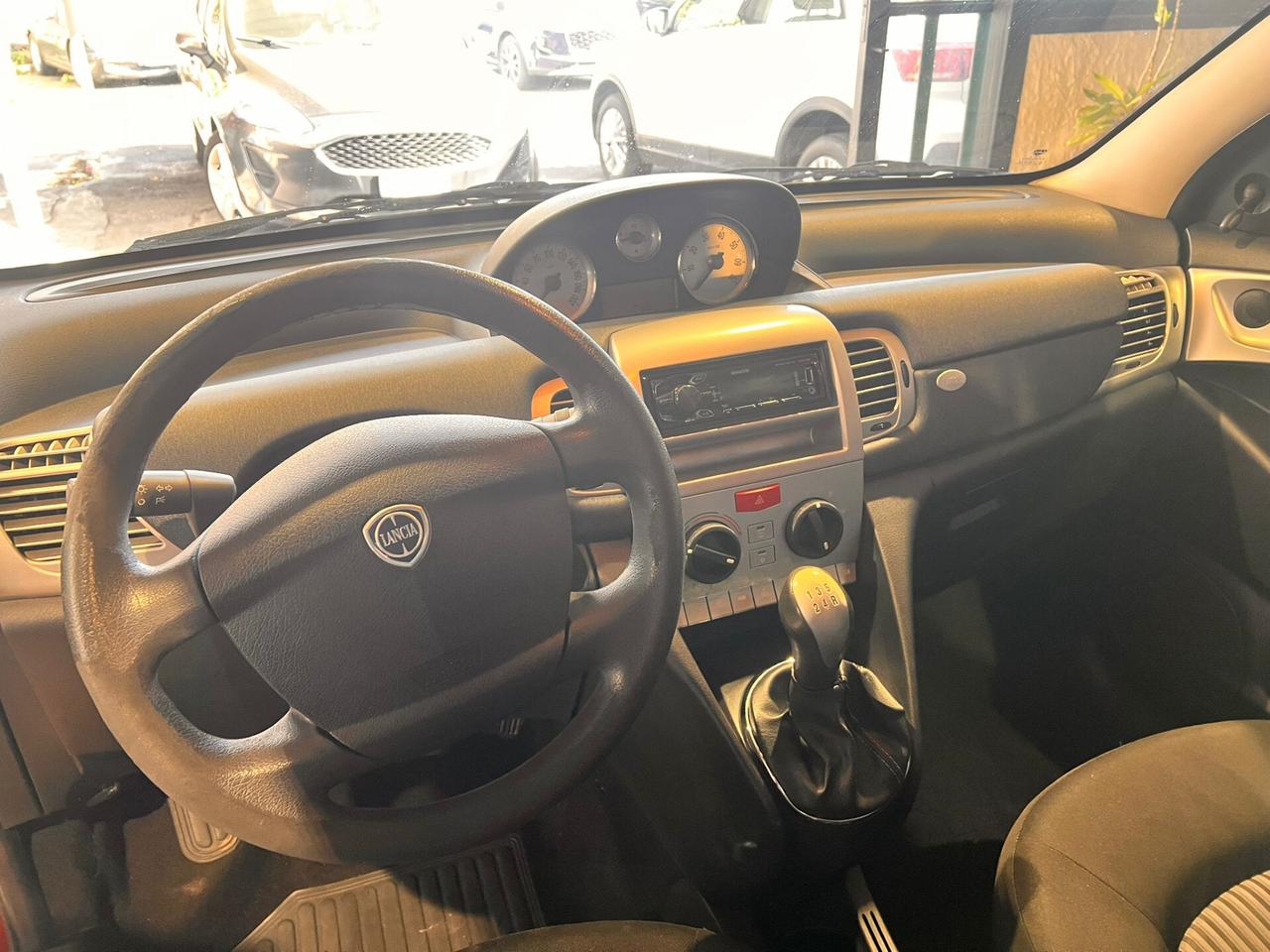 Lancia Ypsilon 1.3 MJT 75 CV