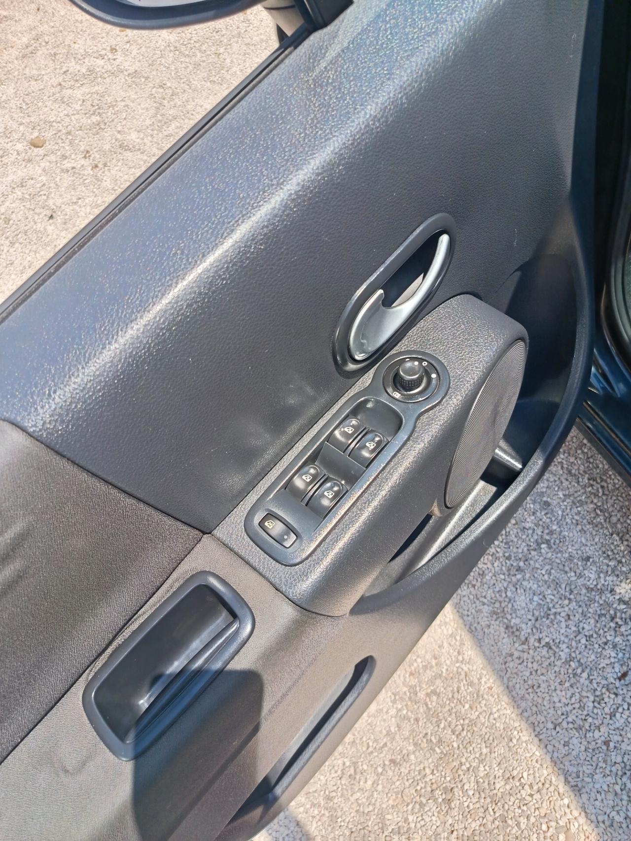 Renault Modus Grand 1.2 16V Wave