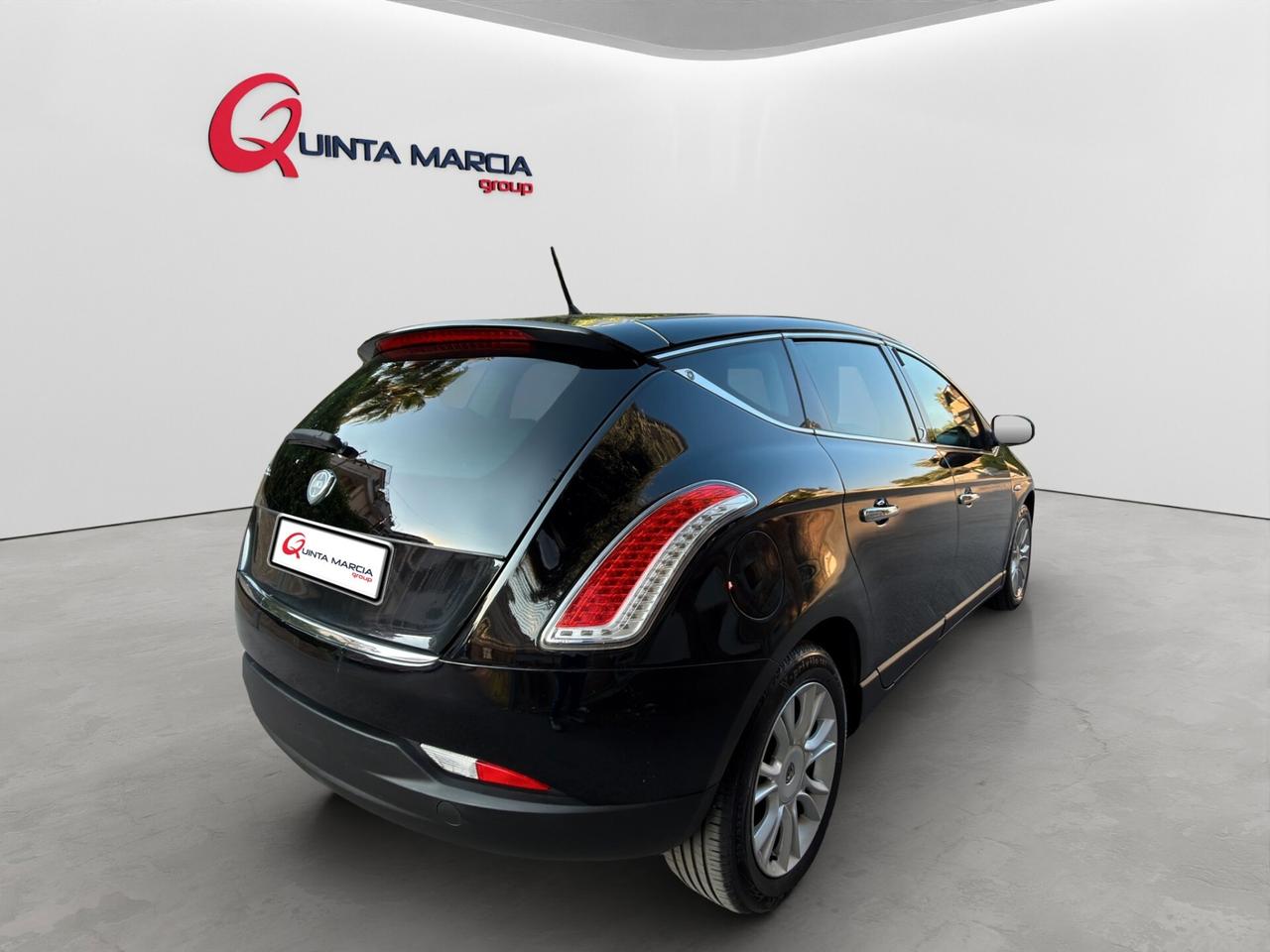 Lancia Delta 1.4 T-Jet 120 CV Argento GPL-GOMMATA