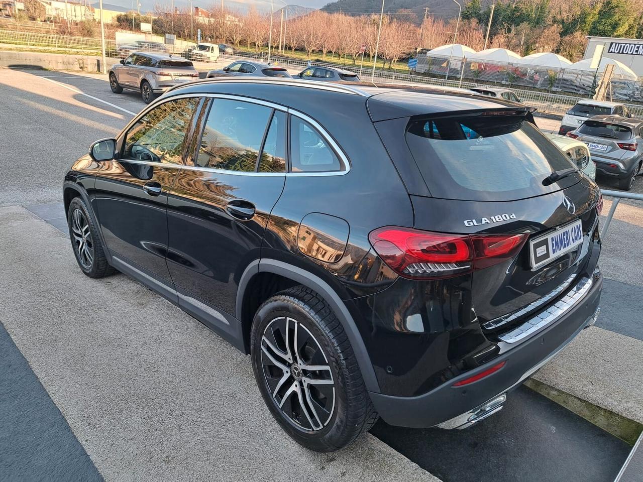 MERCEDES GLA 180 D 116 CV SPORT AUTO PLUS