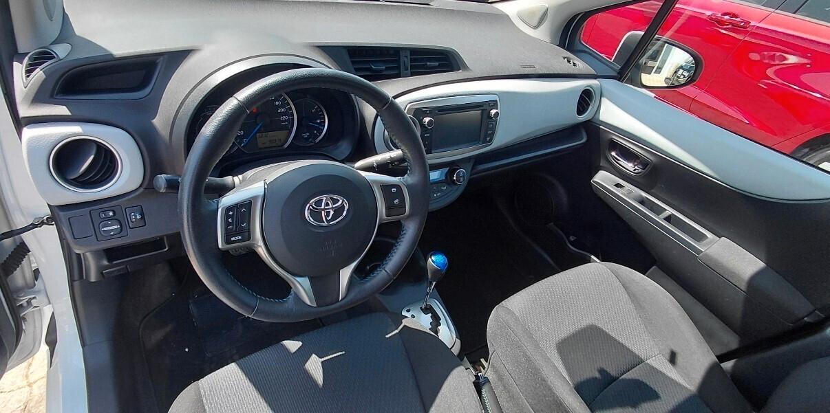Toyota Yaris 1.5 Hybrid 5 porte Lounge