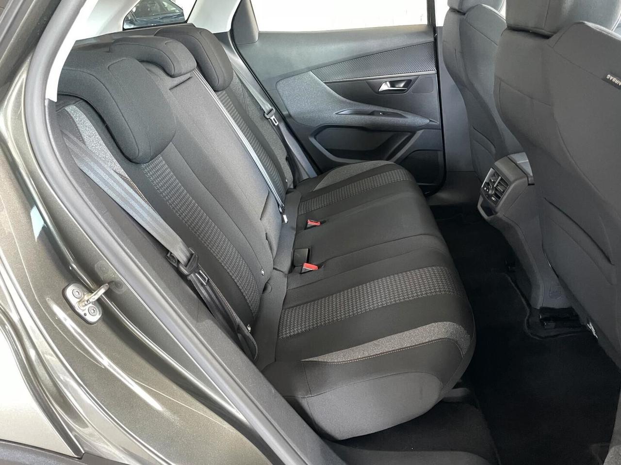 PEUGEOT 3008 Business Navi - BlueHDi 130cv EAT8