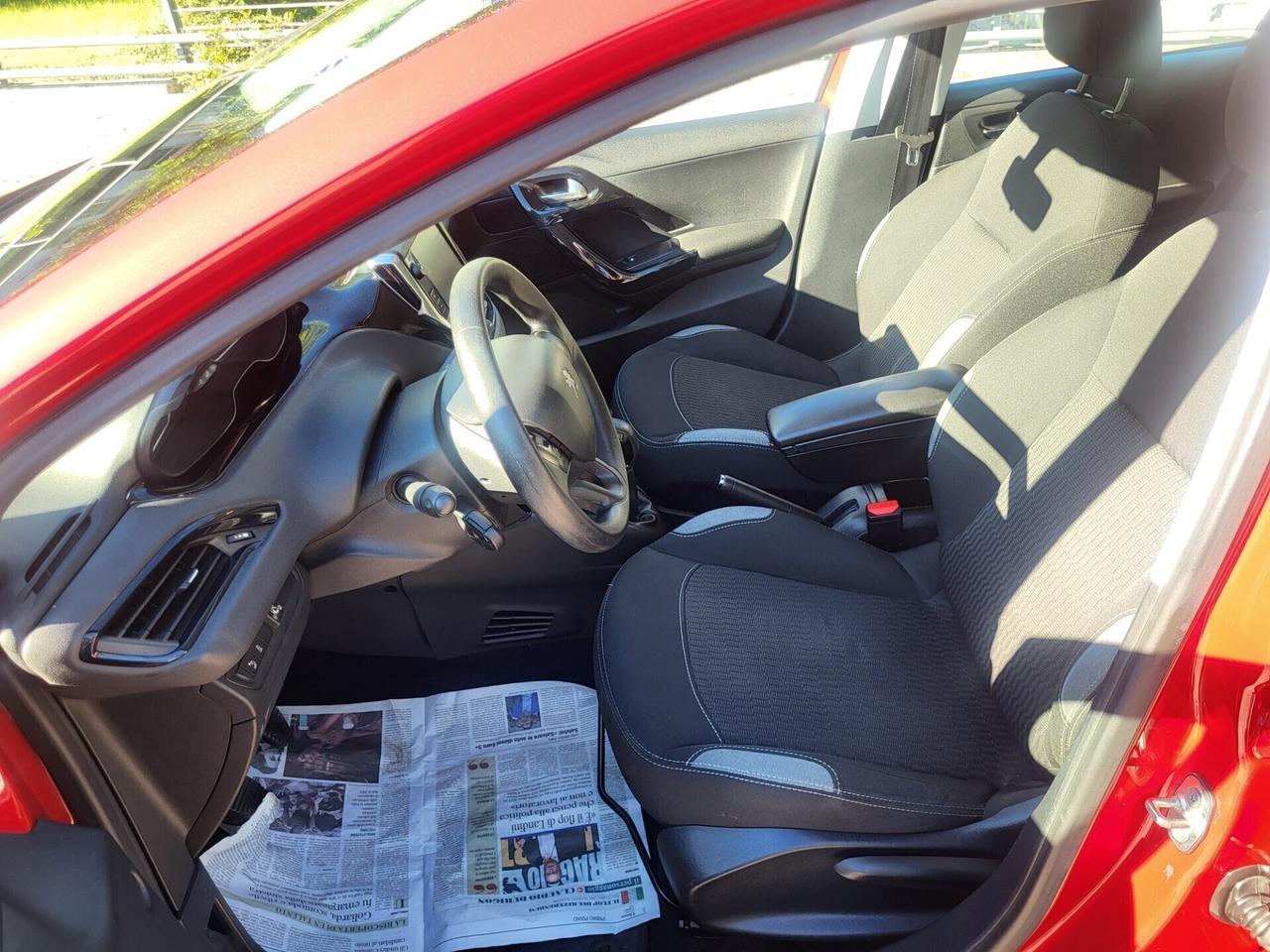 PEUGEOT 208-1,2 GPL-UNICA PROPRIET-3 REVISIONI