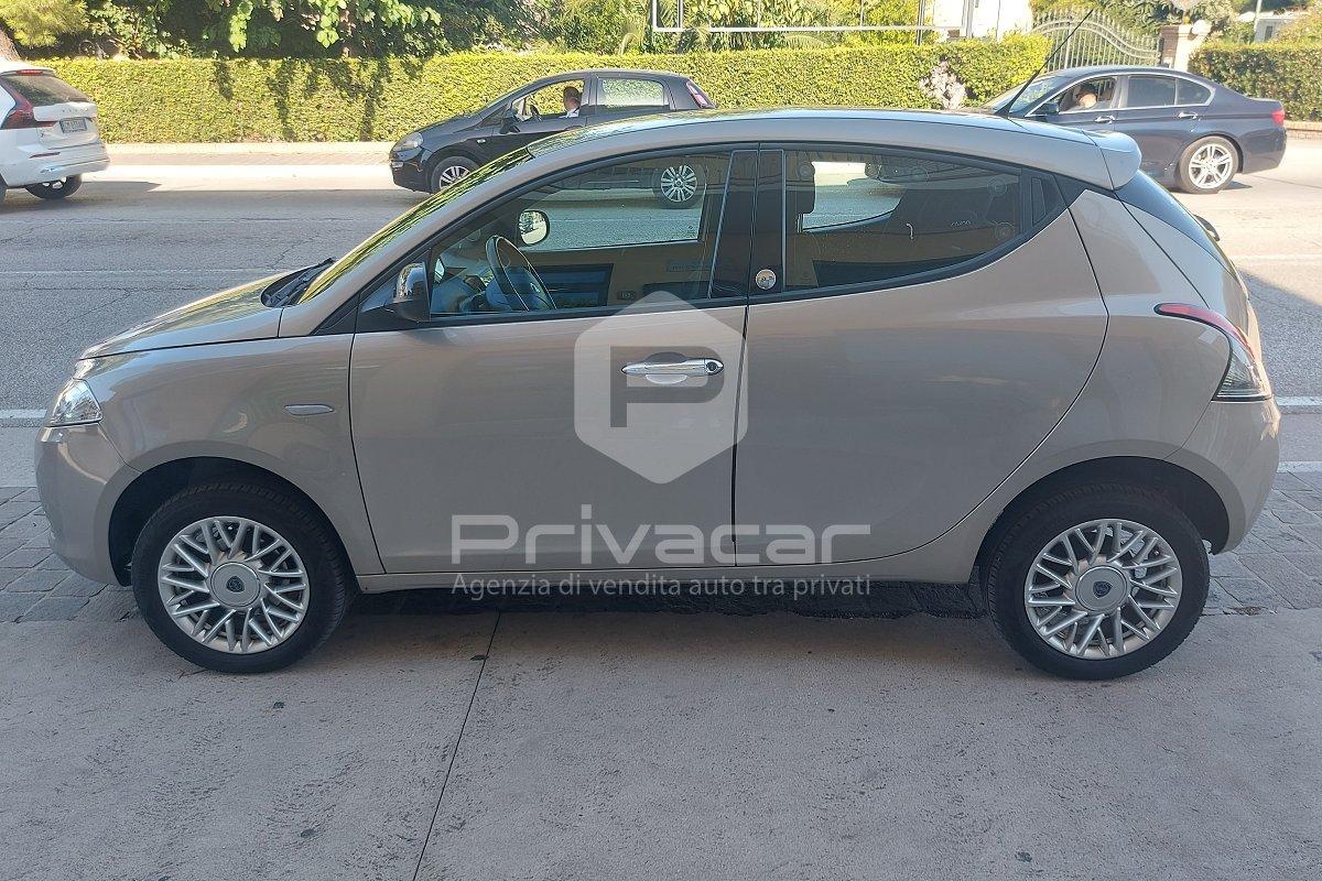 LANCIA Ypsilon 0.9 TwinAir 85 CV 5 porte Metano Ecochic Gold