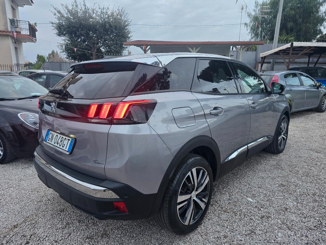 Peugeot 3008 BlueHDi 130 S&S EAT8 Allure