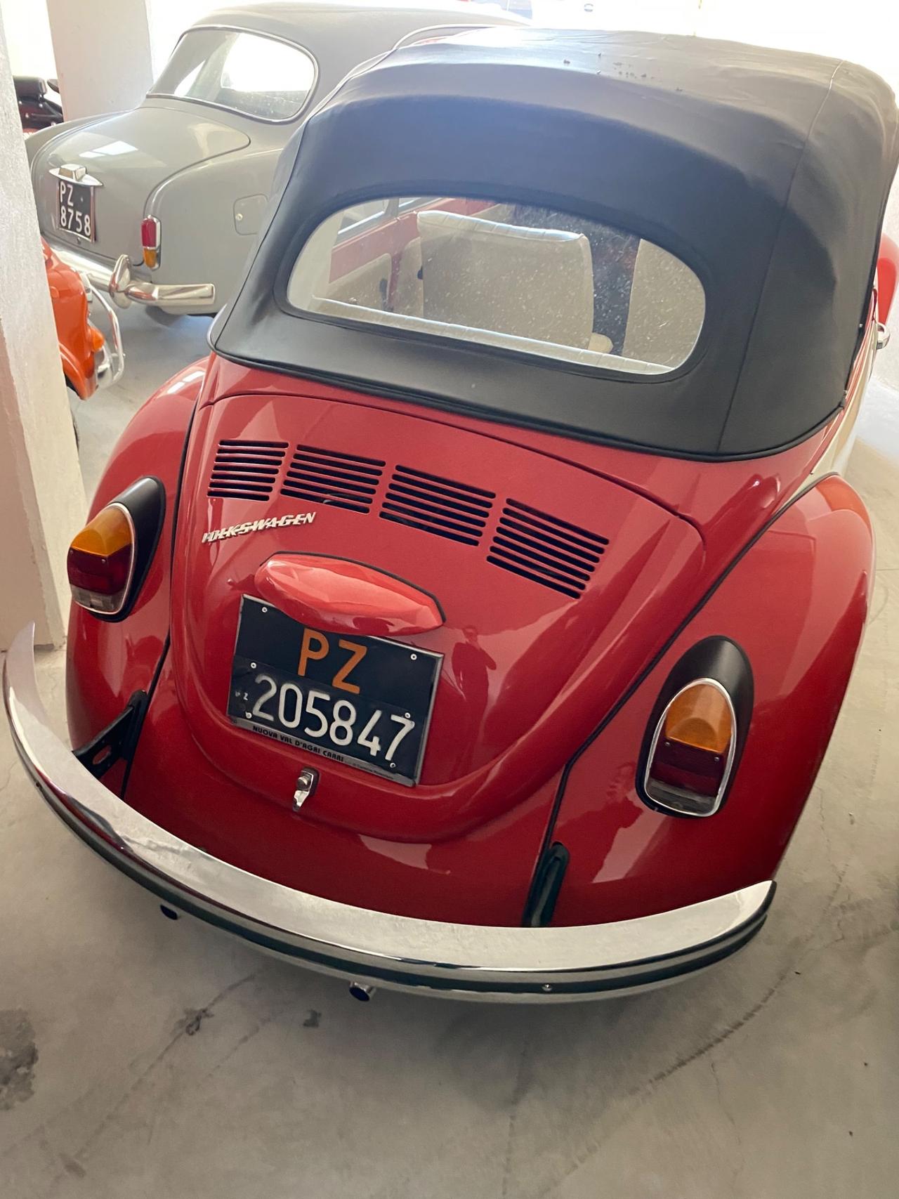 Volkswagen Maggiolino cabrio