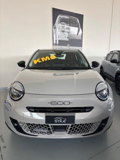 Fiat 600 Hybrid MHEV 1.2 Hybrid 100cv DCT