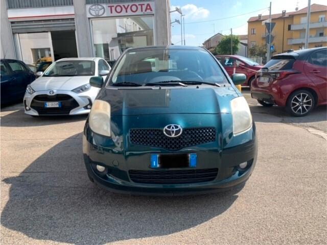 Toyota Yaris 1.0 Manuale NEOPATENTATI