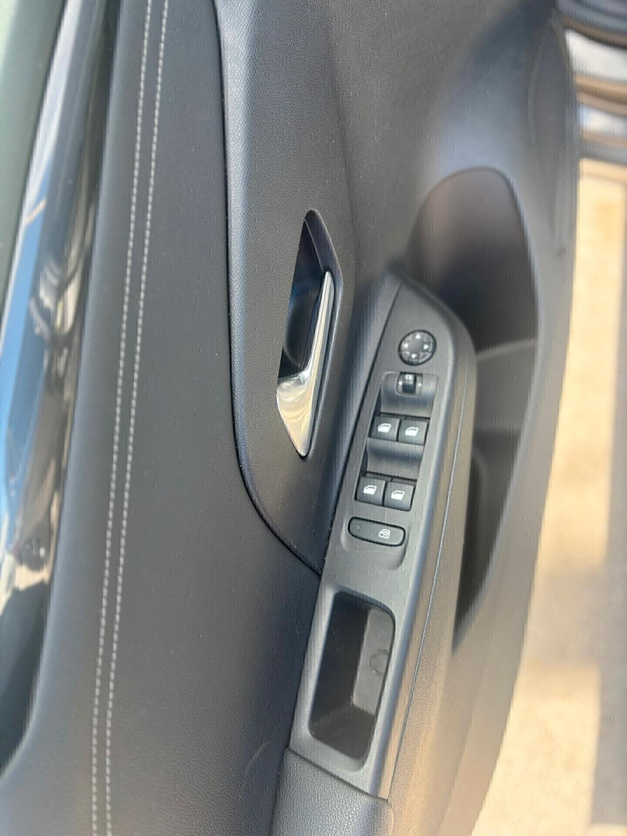 Opel Corsa 1.2 Elegance bi-colore