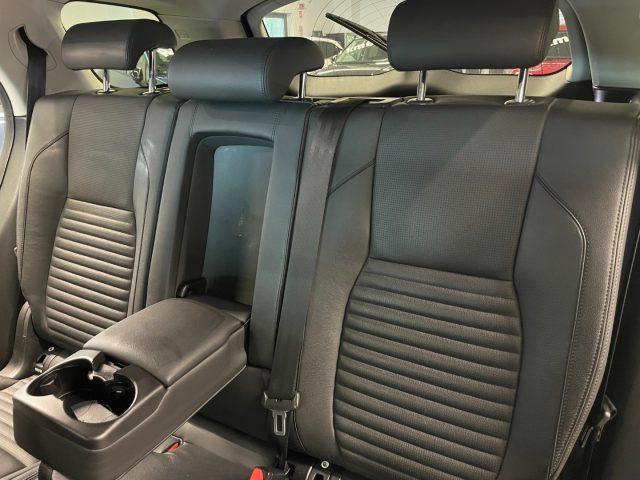 LAND ROVER Discovery Sport 2.0 TD4 163 CV MHEV R-Dynamic SE