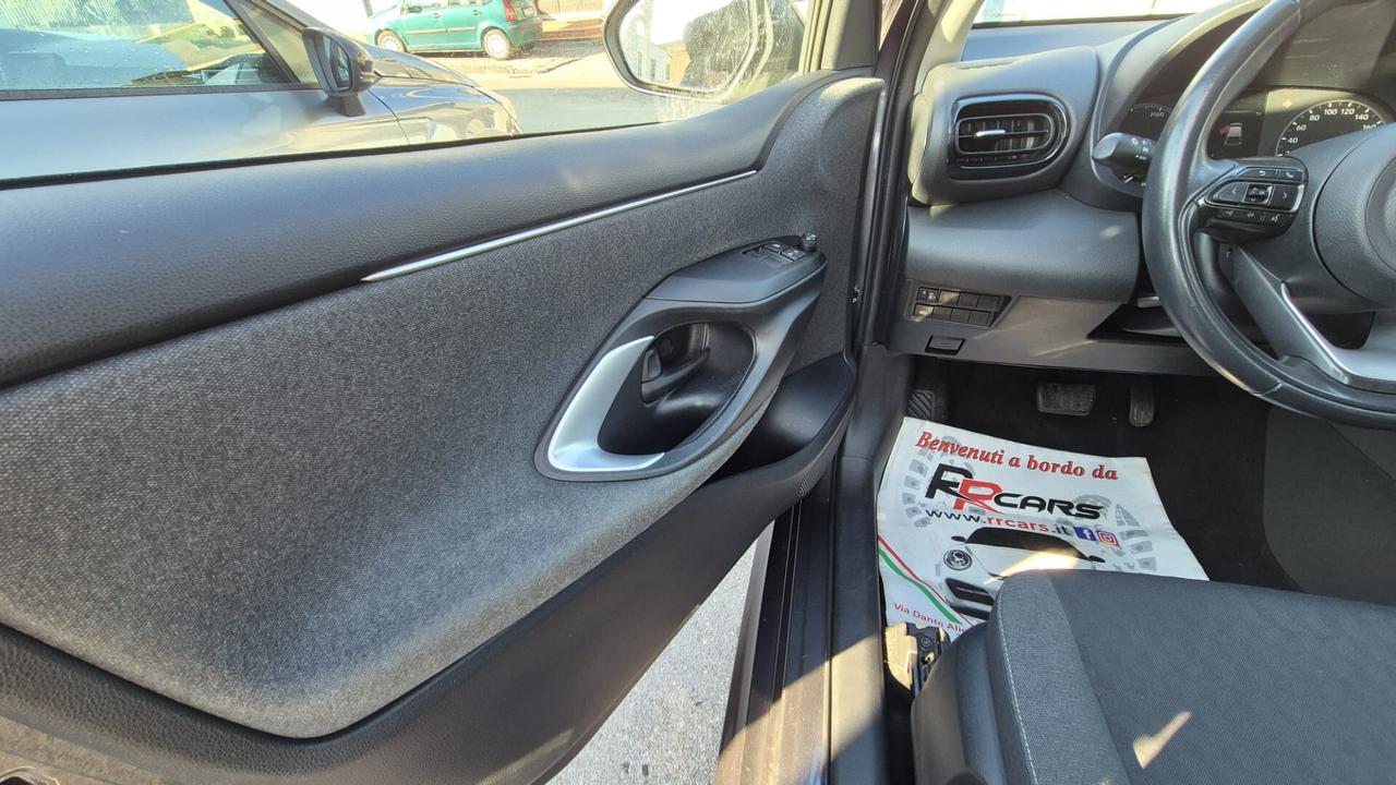 Toyota Yaris 1.5 Hybrid 5 porte Lounge