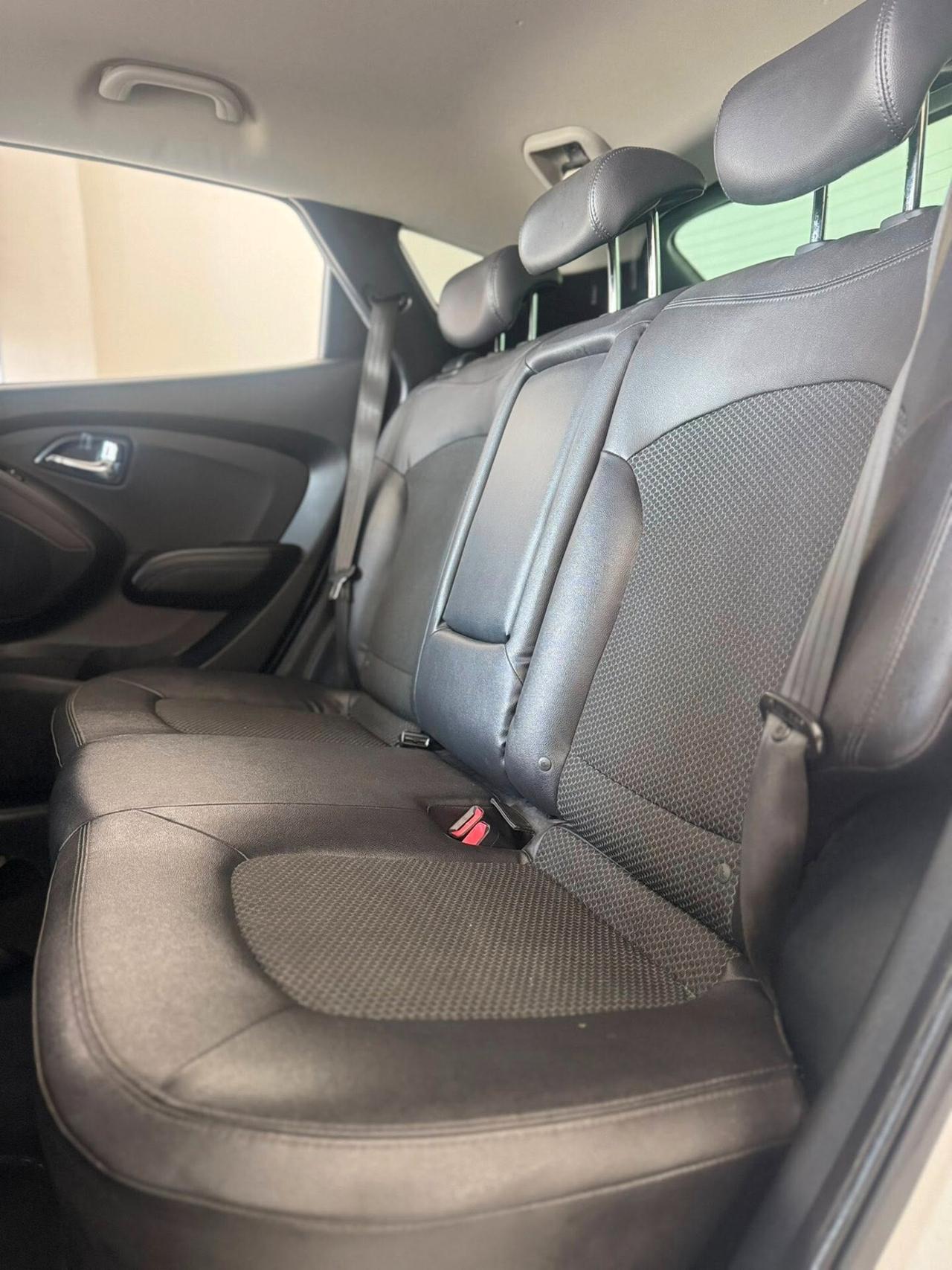 Hyundai iX35 1.7 CRDi 2WD Xpossible - 2013