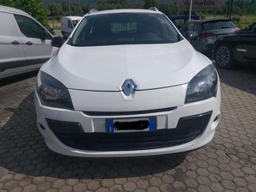 RENAULT Megane Mégane 1.6 16V SporTour Attractive