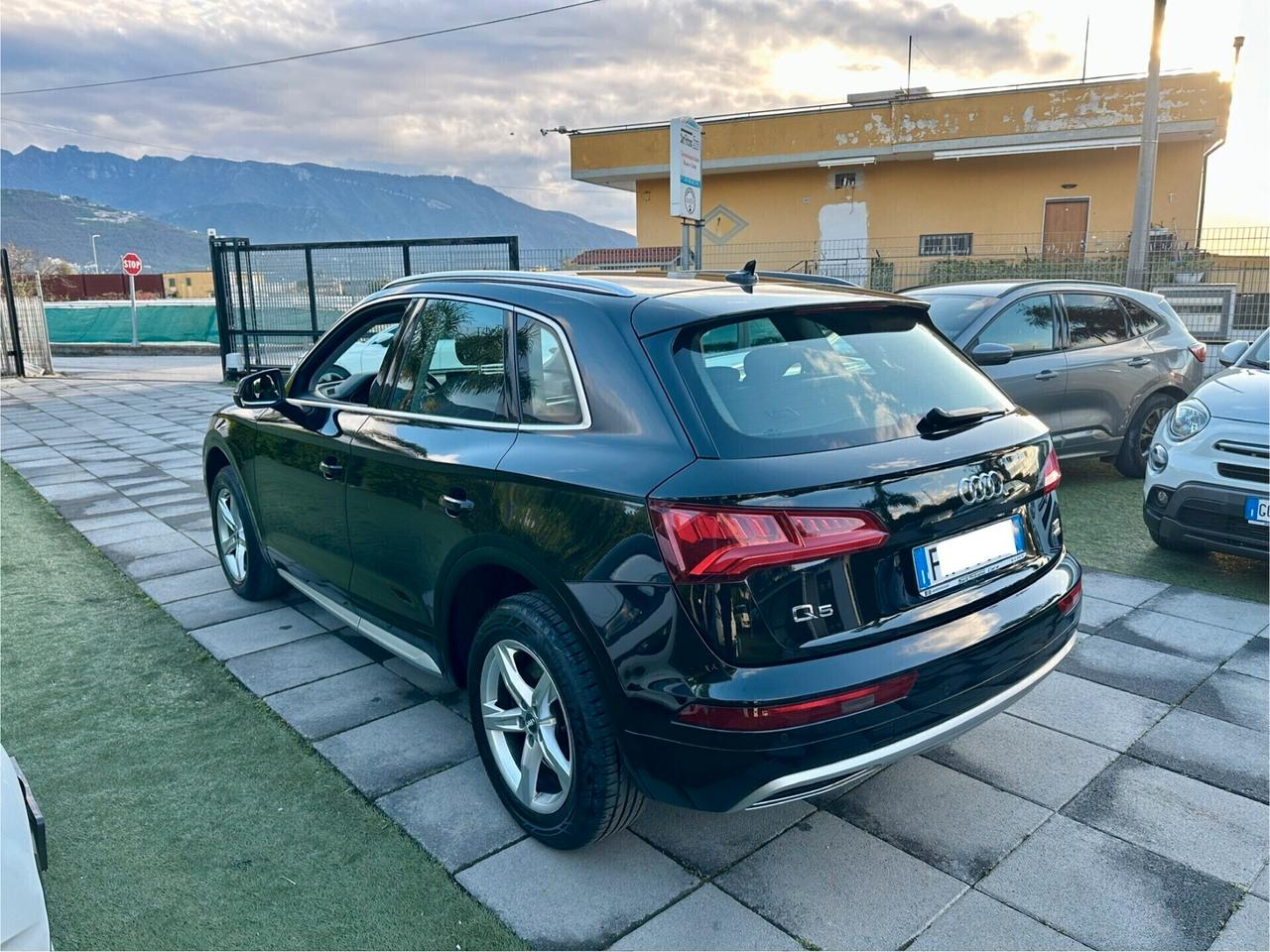 Audi Q5 35 2.0 TDI 163CV quattro S tronic Sport 2018