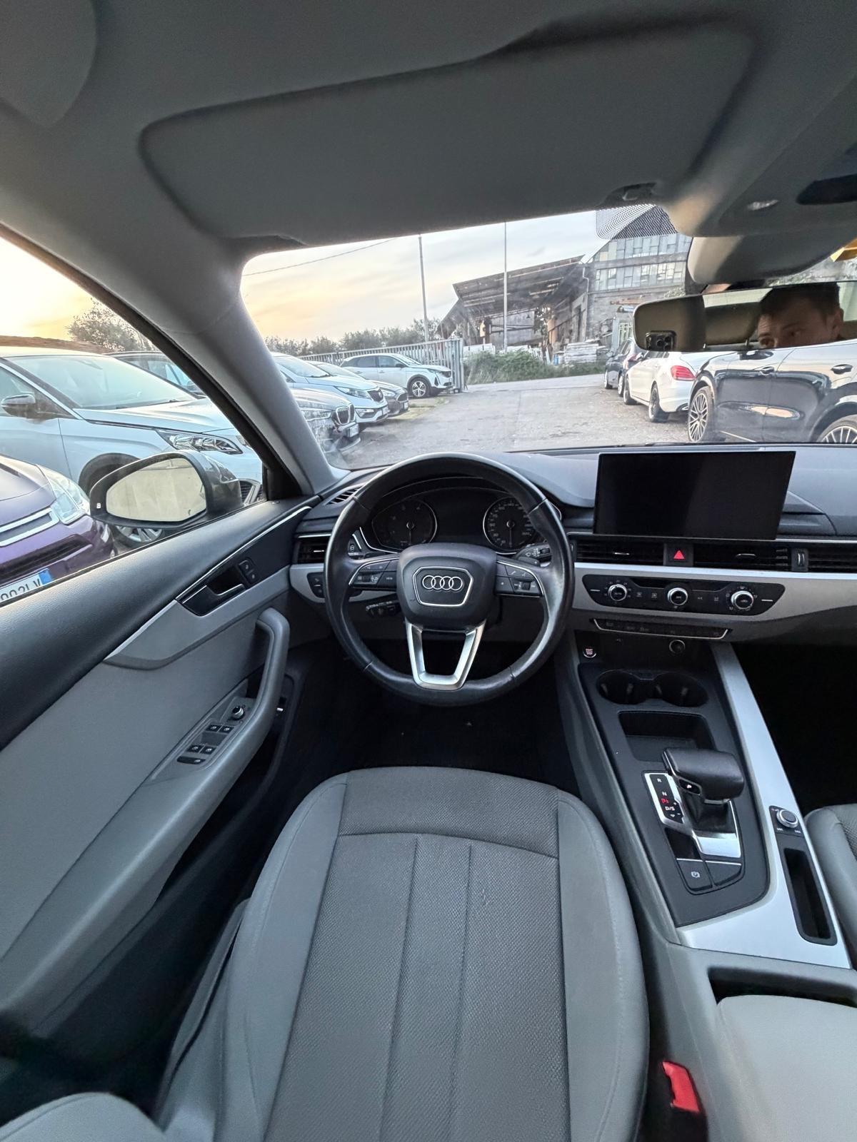 Audi A4 35 TDI/163 CV S tronic Sline edition