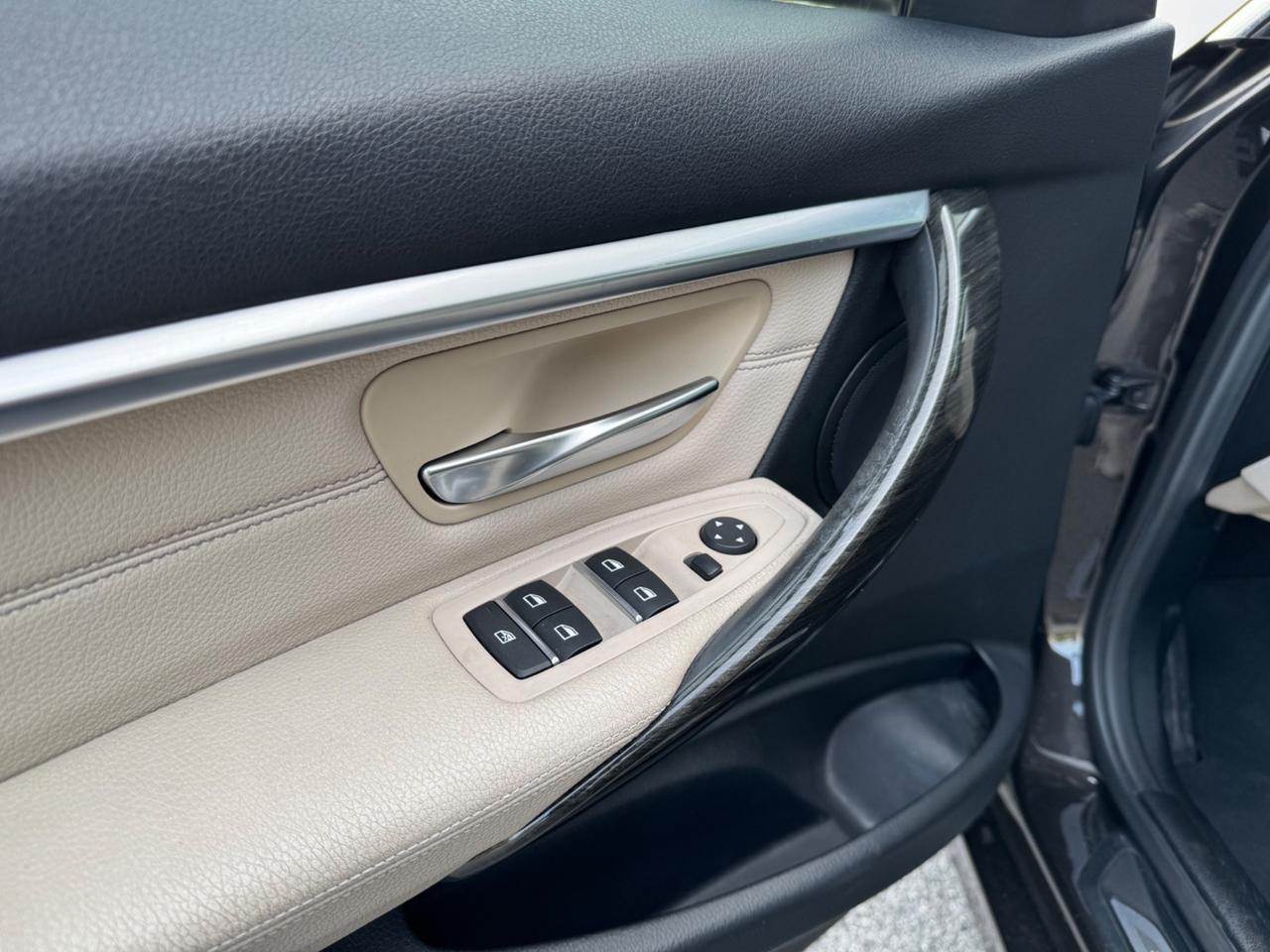 Bmw 320 320d xDrive Luxury