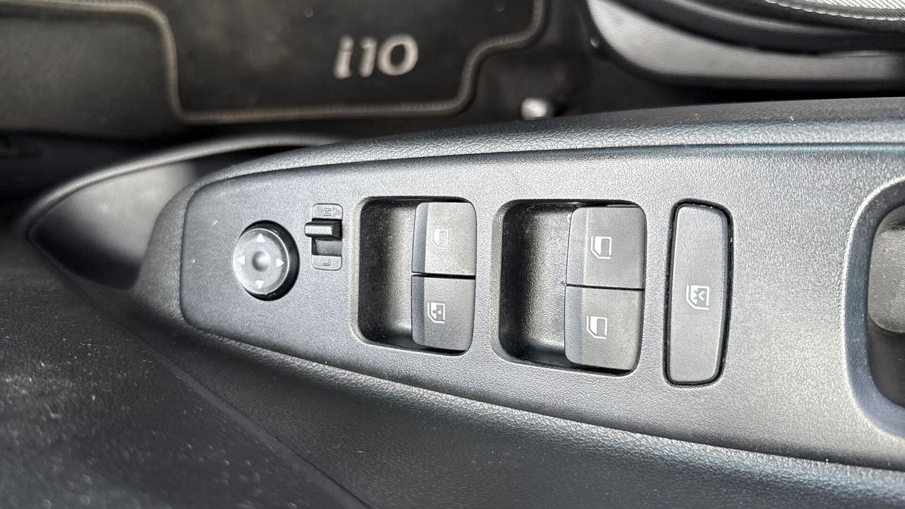 Hyundai i10 1.0 MPI Tech