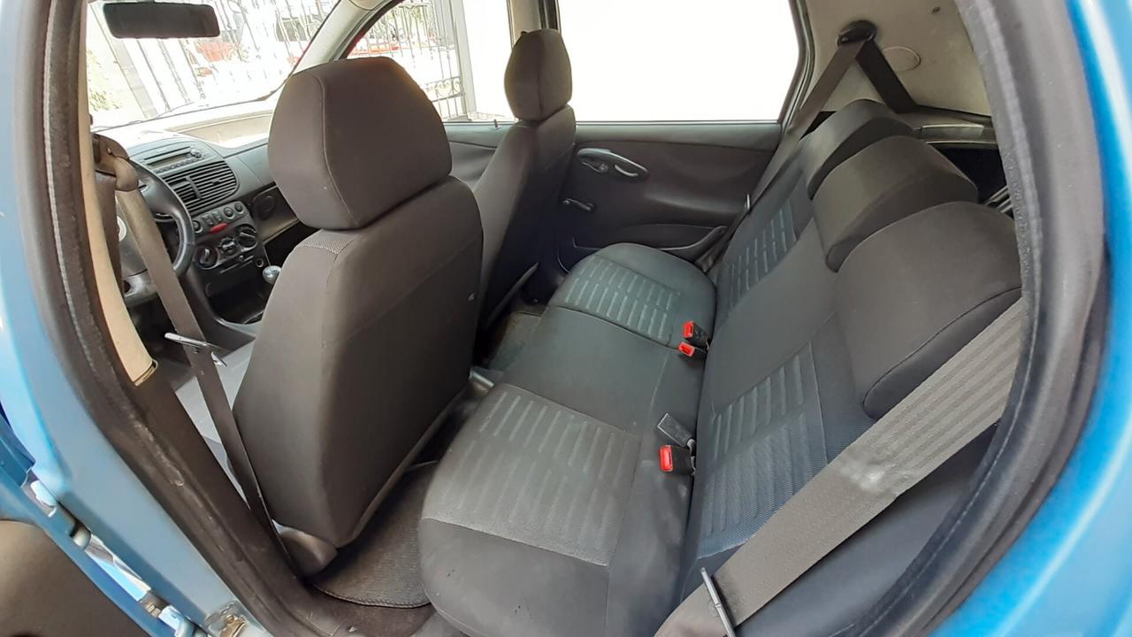Fiat Punto 1.2 benzina 5 porte CLIMA Neopatentati