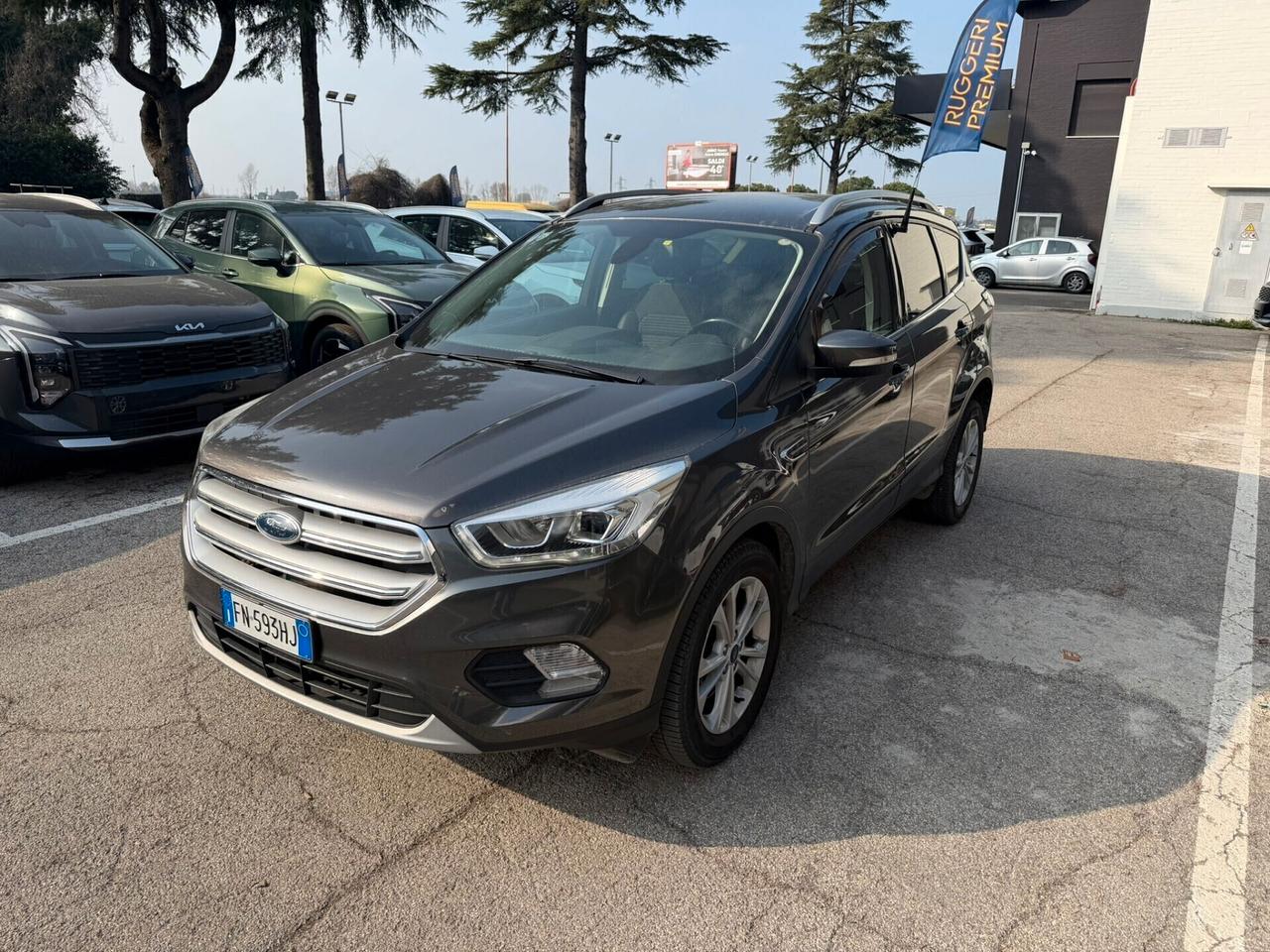 Ford Kuga 1.5 TDCI 120 CV S&S 2WD Powershift Titanium