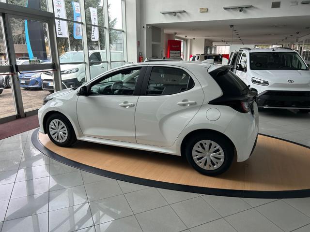 TOYOTA Yaris 1.0 5 porte Active