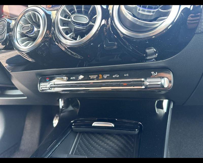 Mercedes-Benz CLA S.Brake CLA Shooting Brake 200 d AMG Line Advanced Plus auto