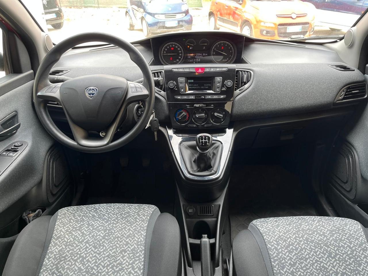 Lancia Ypsilon 1.2 69 CV 5 porte GPL Ecochic Elefantino Blu